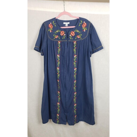 Go Softly House Dress XL Denim Blue Embroidered Floral Zip Patio Grandmacore - Picture 1 of 7